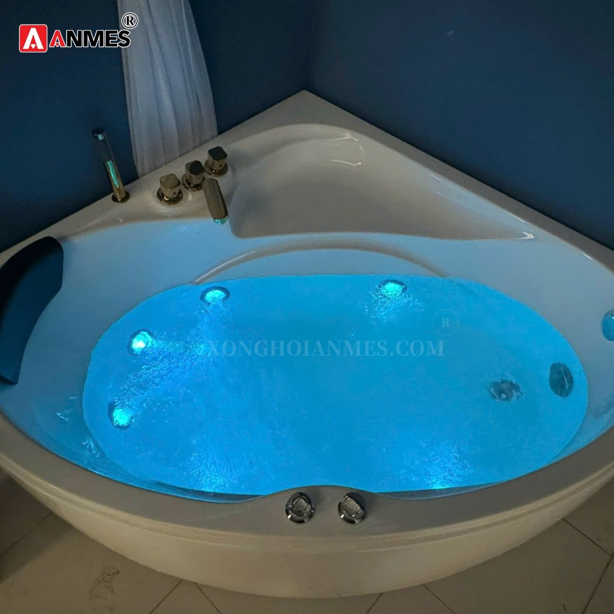 Bồn tắm massage AY3812M tích hợp công nghệ tiên tiến